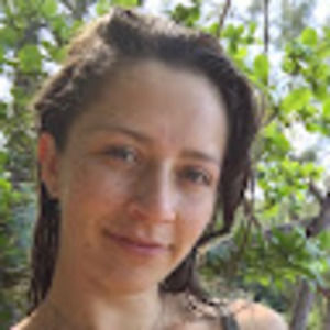 Meet your Posher, Carla